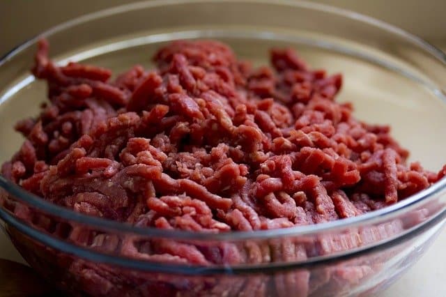 How Much Ground Beef Should I Feed My Dog?